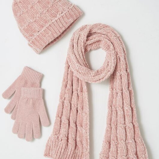 Damart Hat, Scarf & Glove Set